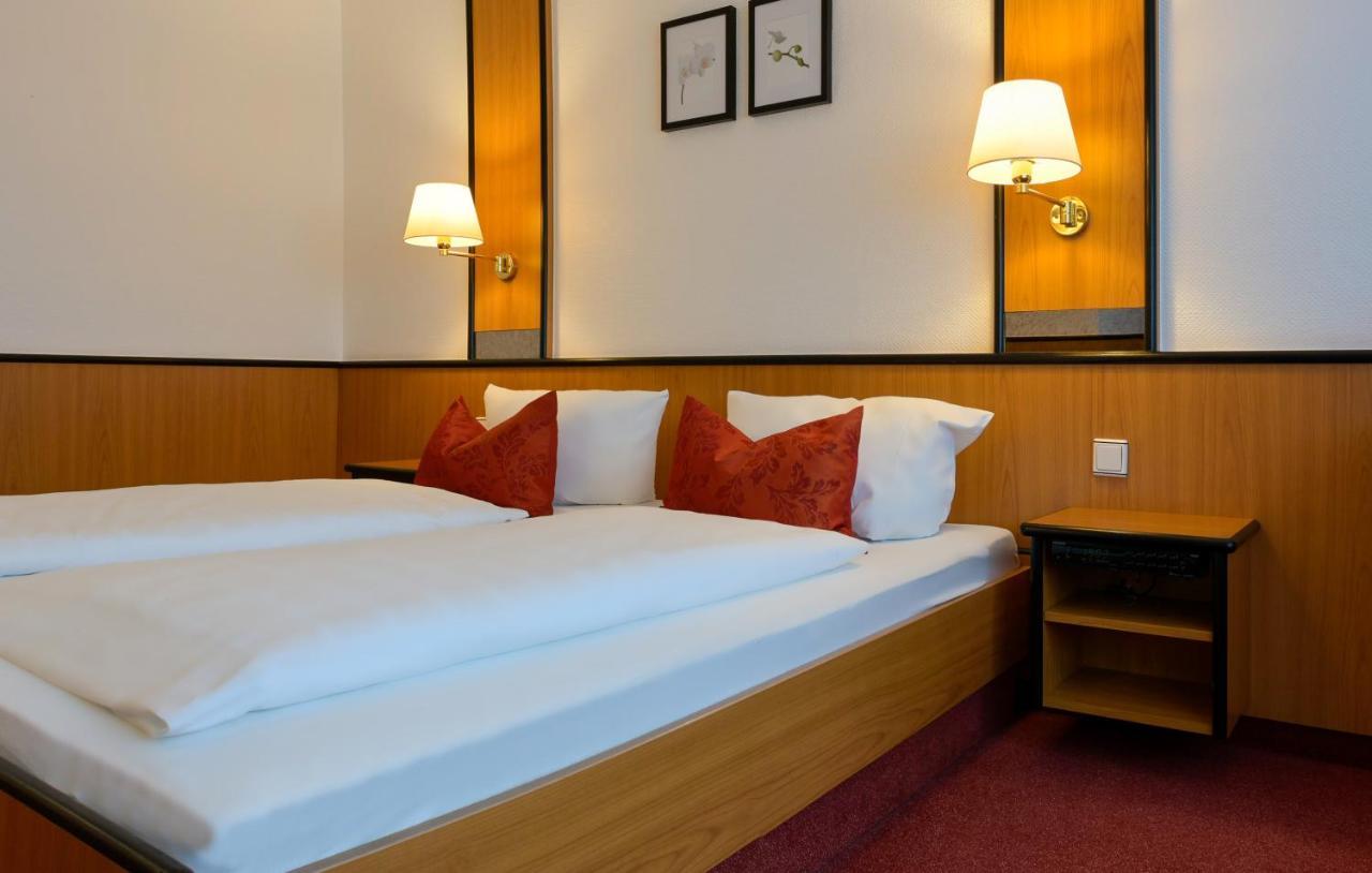 Hotel Am Wasserfall 린겐 외부 사진